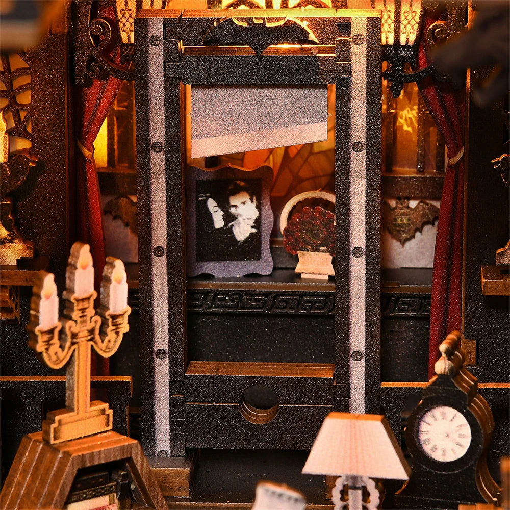 Gothic Family book nook kit – view 13