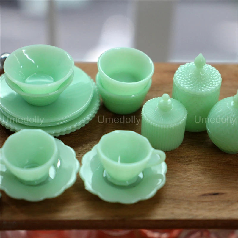 1:6 Glassware Set – Decanters & Cups miniature – view 11