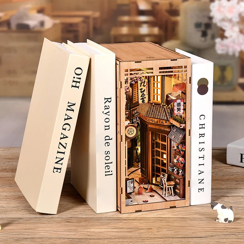 The Alley Waiting for the Cat Book Nook Kit
