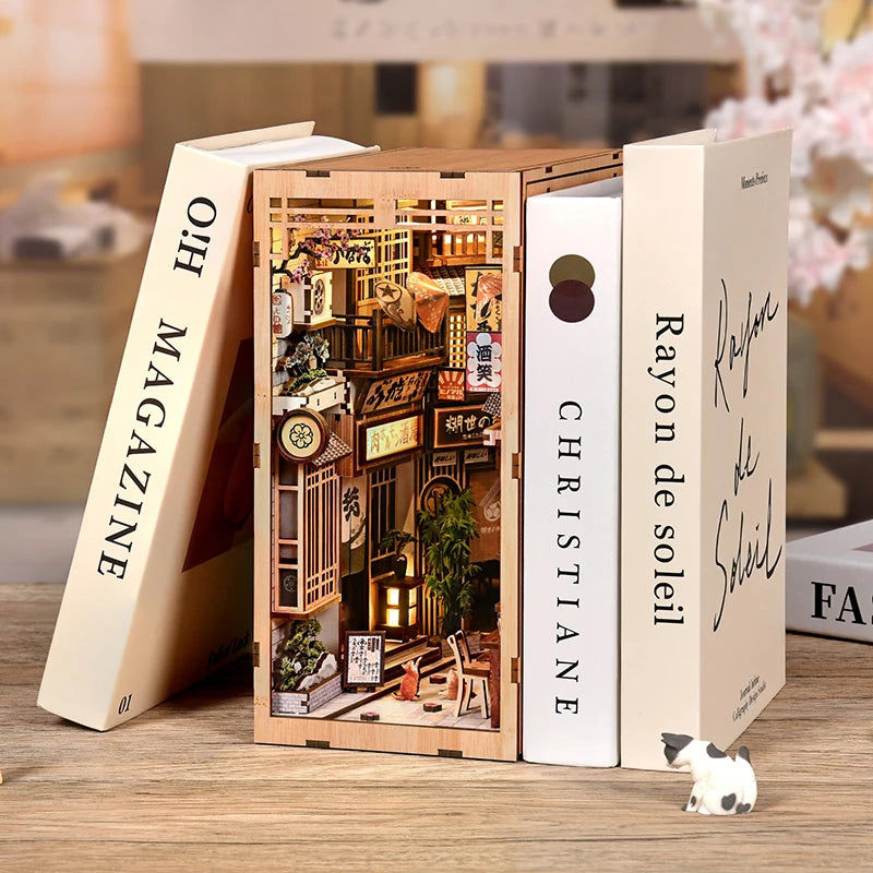 The Alley Waiting for the Cat Book Nook Kit