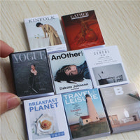8pcs livro G