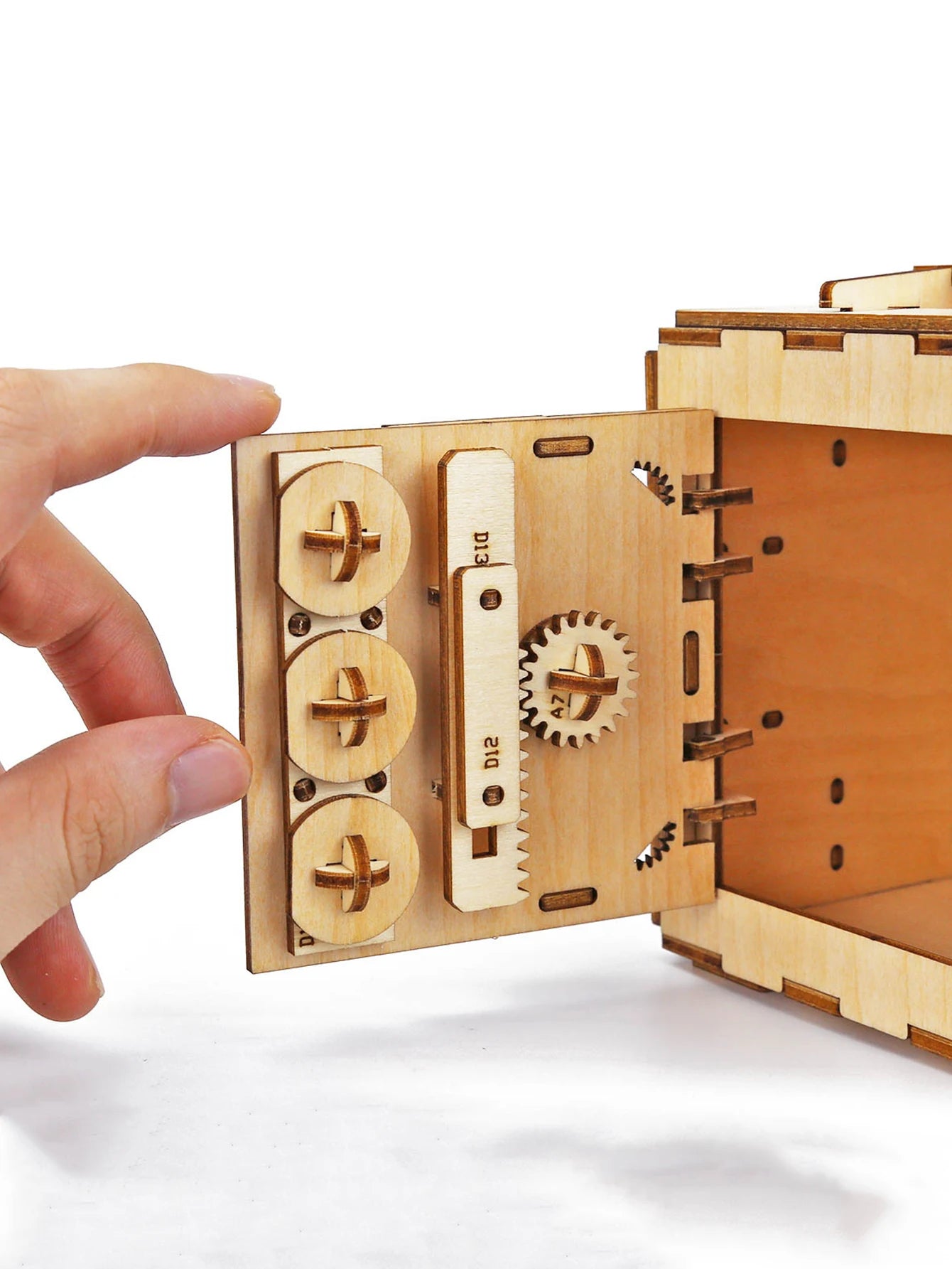 Locker Box 3d wooden puzzle – building process
