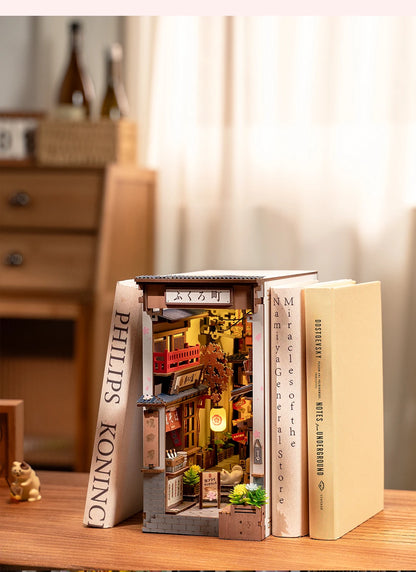 Sakura Wine Alley DIY Booknook Kit