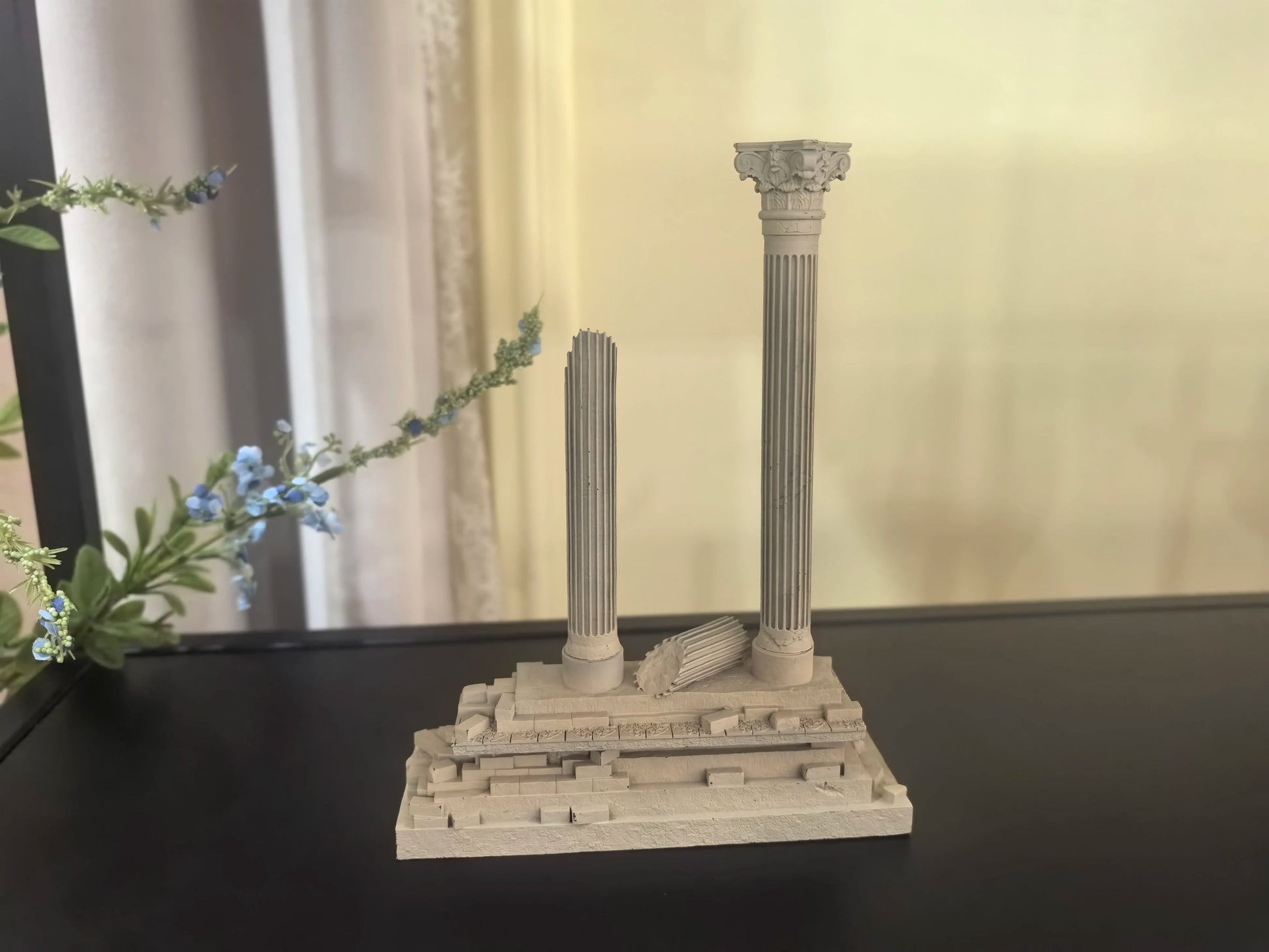 Roman Architecture Resin Statue book nook kit – finished result