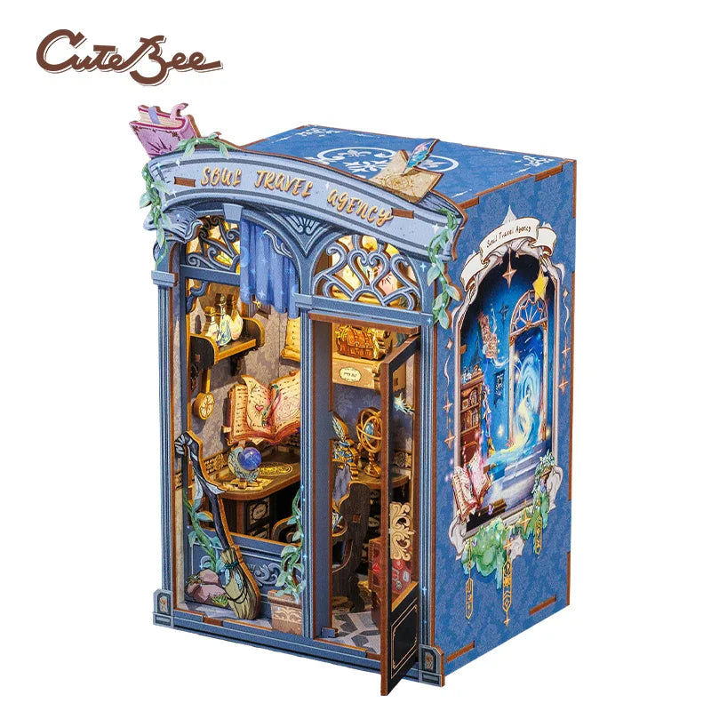 Wooden book nook kit – detailed view