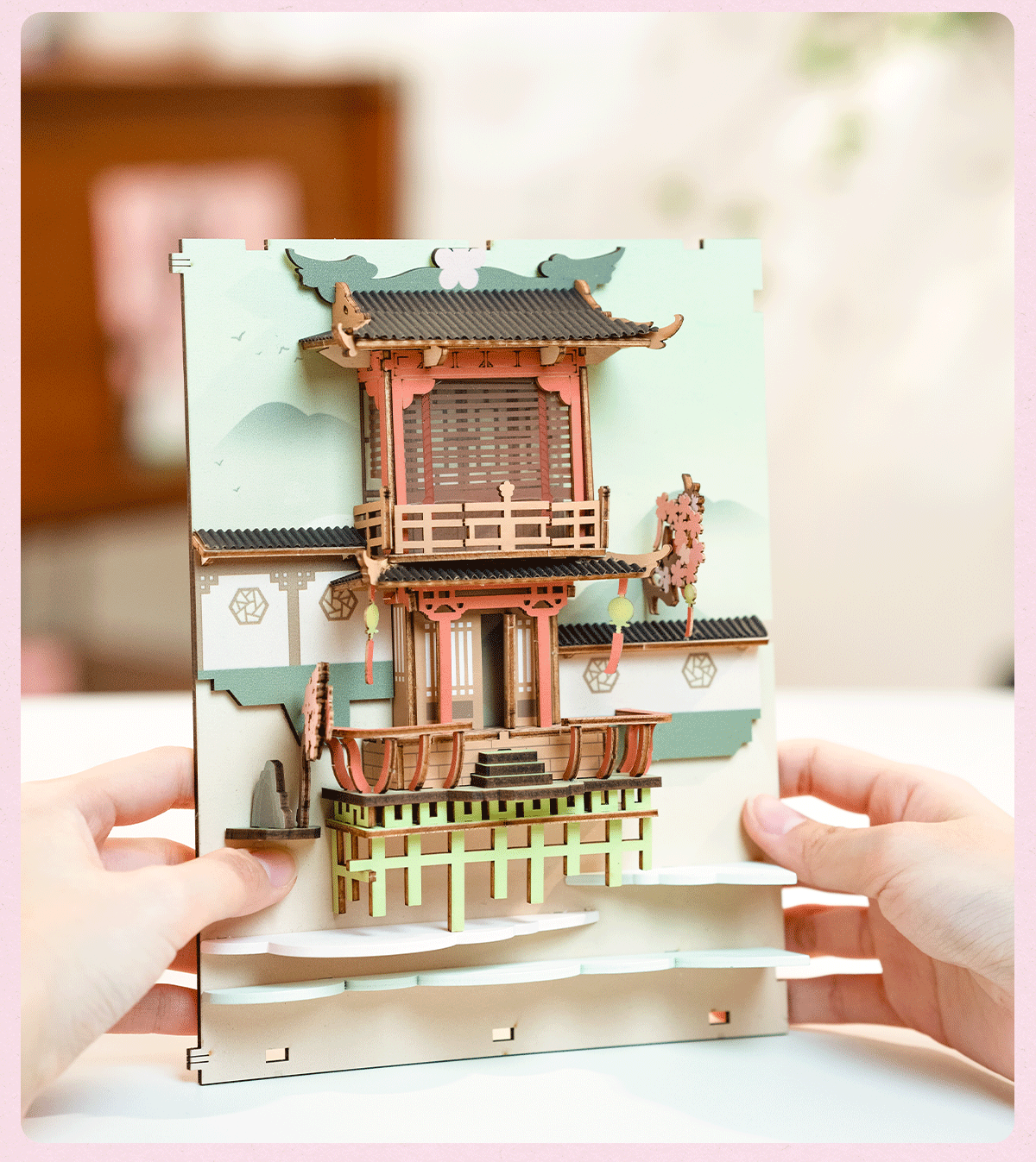 Rolife Falling Sakura Book Nook Kit
Step