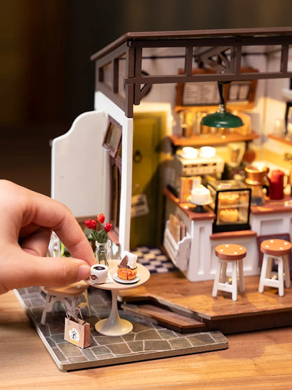 Rolife No.17 Café Miniature House Kit