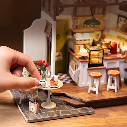 Rolife No.17 Café Miniature House Kit