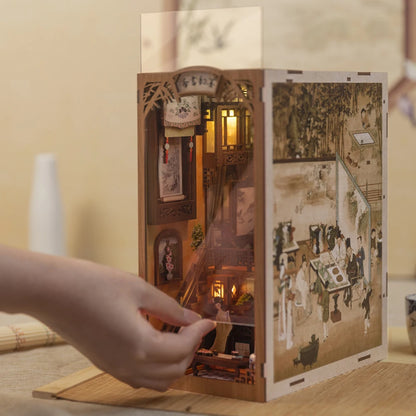 CUTEBEE Book Nook Kit Sets