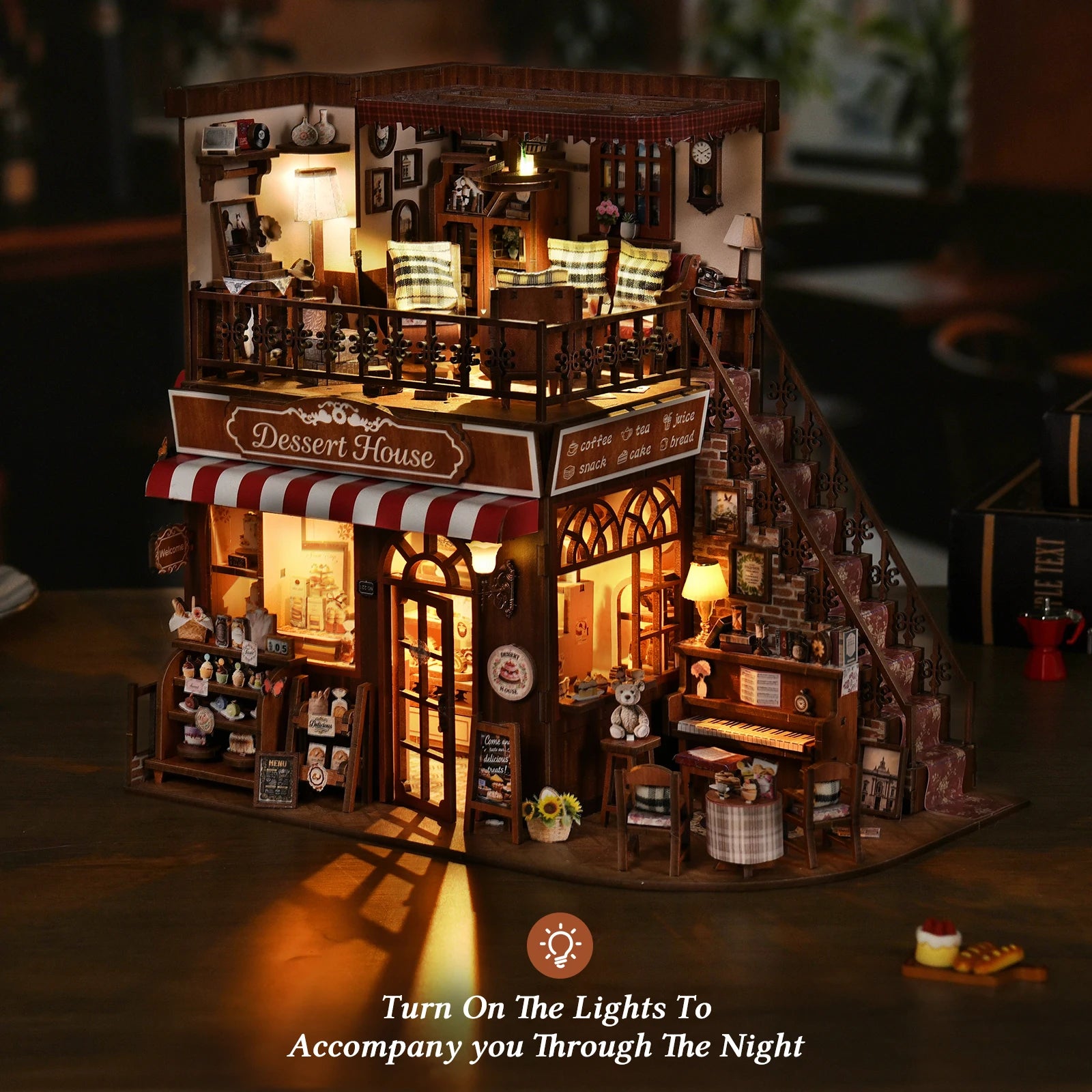 Cute Cake Shop DIY Book Nook Kit - Size Reference