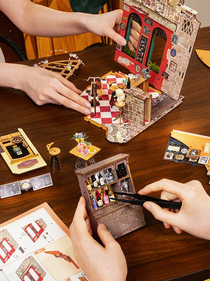 Cheers Bar DIY Miniature House Kit
