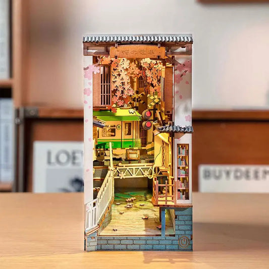 Rolife Sakura Densya TGB01 DIY Book Nook Kit