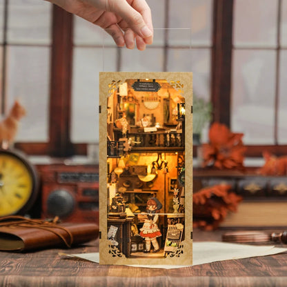 CUTEBEE Book Nook Kit Sets